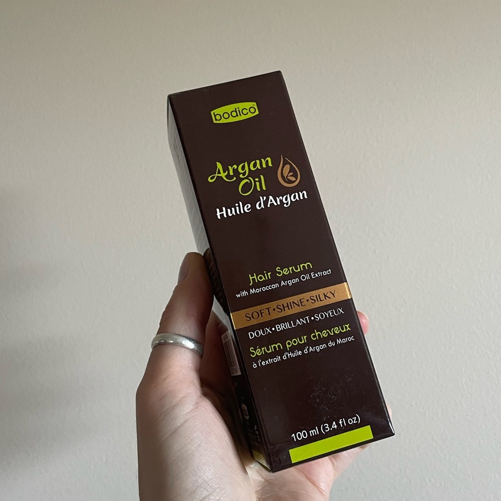 Argan oil serum for hair